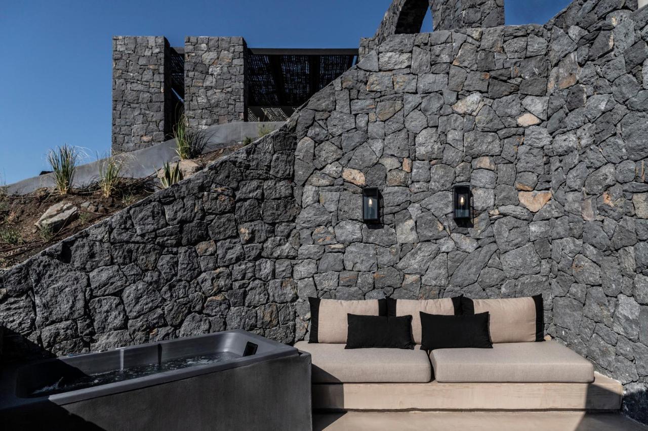 Nimbus Santorini Aparthotel Oía Exteriör bild