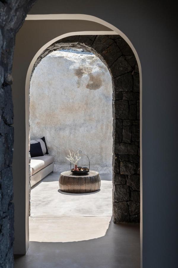 Nimbus Santorini Aparthotel Oía Exteriör bild