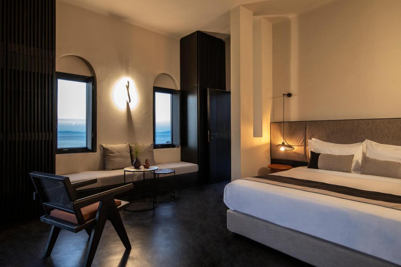 Nimbus Santorini Aparthotel Oía Exteriör bild