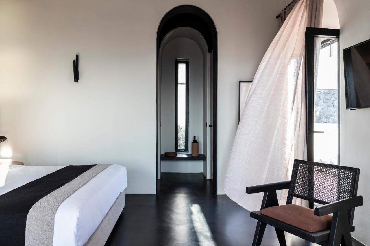 Nimbus Santorini Aparthotel Oía Exteriör bild