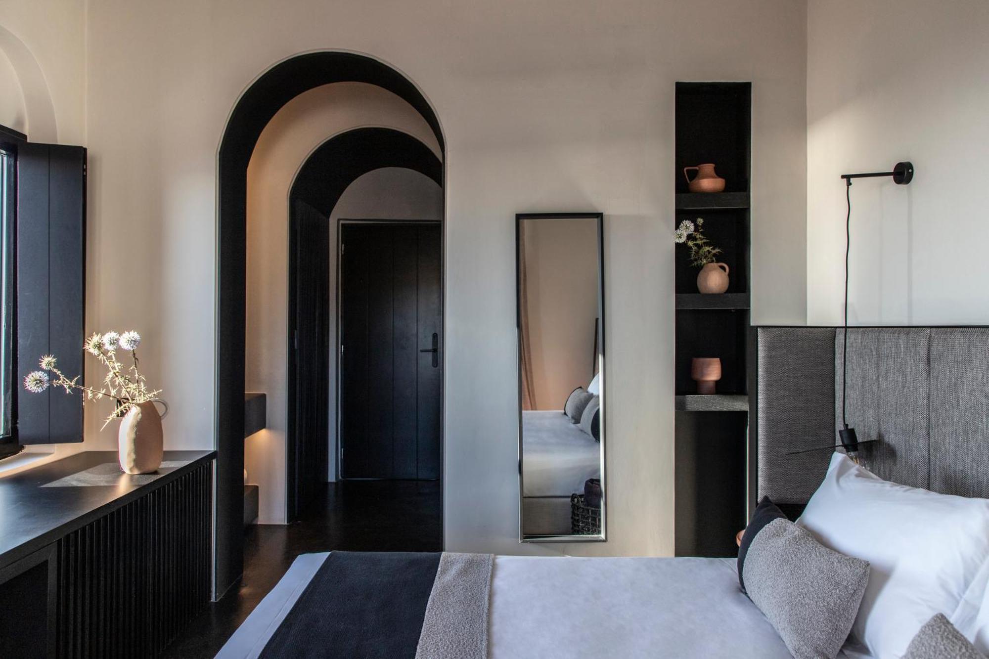 Nimbus Santorini Aparthotel Oía Exteriör bild